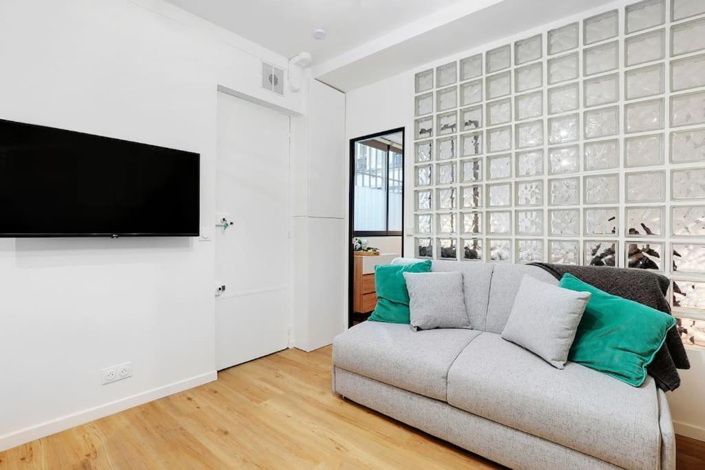 Charming Appartements For 4 People - Le Marais Paris Exterior photo